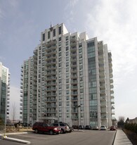 Markham Place in Toronto, ON - Building Photo