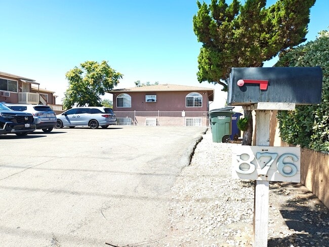 876 N 3rd St in El Cajon, CA - Building Photo - Building Photo