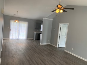 1620 Granite St in Winston-Salem, NC - Foto de edificio - Building Photo