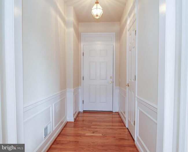 property at 11 Harborton Ln