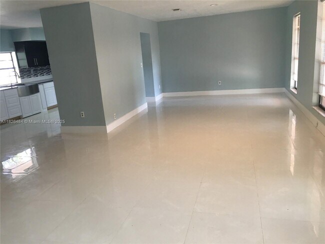 19850 SW 248th St in Homestead, FL - Building Photo - Building Photo
