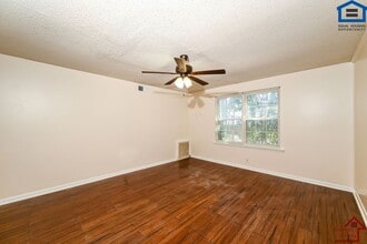 441 Harding Pl in Nashville, TN - Building Photo - Building Photo