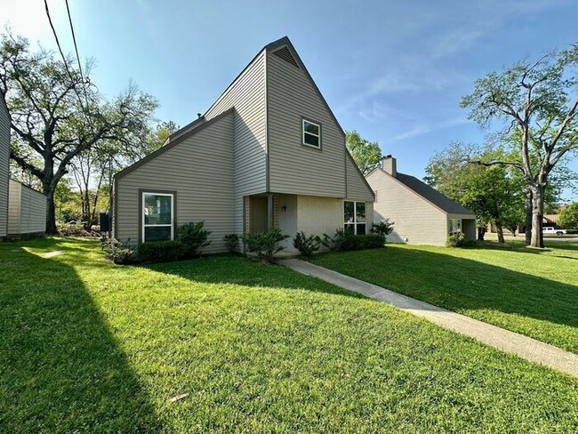 property at 4209 Park Pl