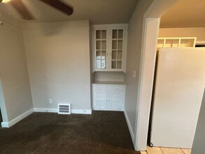 463 W George Ave in Hazel Park, MI - Building Photo - Building Photo