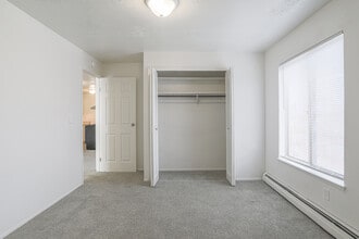 Waverly Park Apartments in Lansing, MI - Foto de edificio - Interior Photo