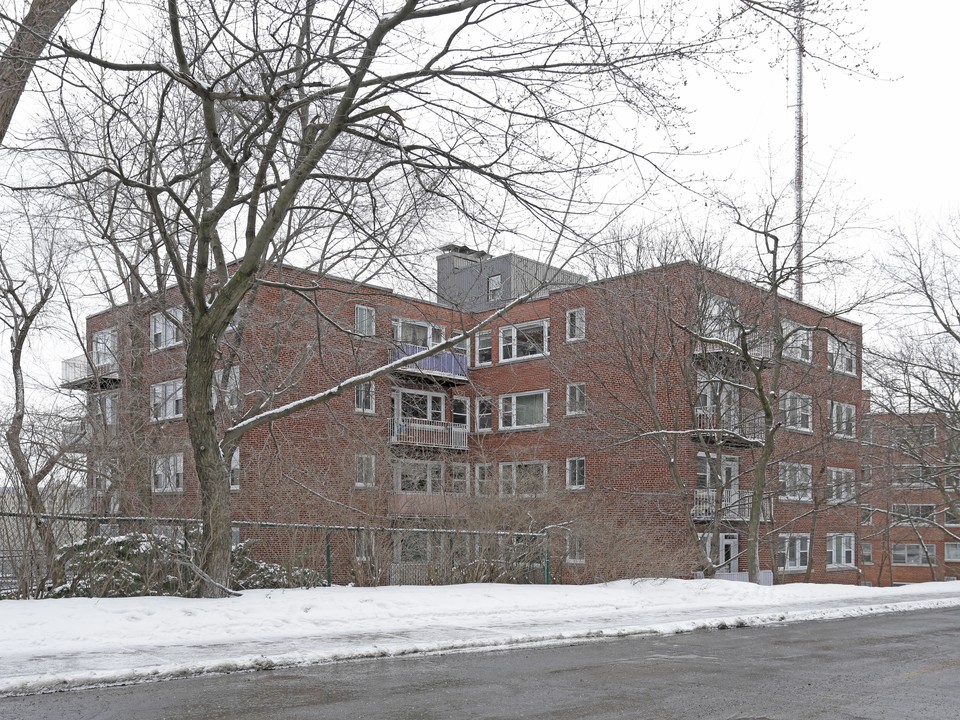 3615 Ridgewood in Montréal, QC - Building Photo