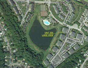 14154 Cuddy Loop in Woodbridge, VA - Foto de edificio - Building Photo