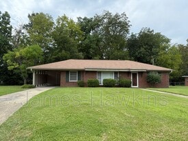 3554 Cambridge Rd in Montgomery, AL - Building Photo