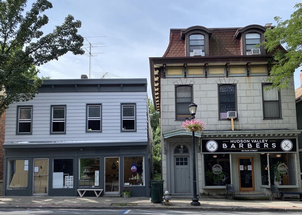42 Main St in Hastings On Hudson, NY - Building Photo