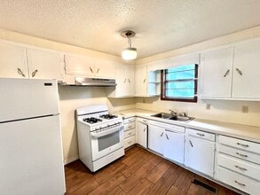 619 W 3rd St in Malvern, AR - Foto de edificio - Building Photo