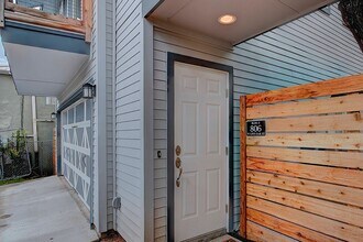 806 W Live Oak St in Austin, TX - Building Photo - Building Photo