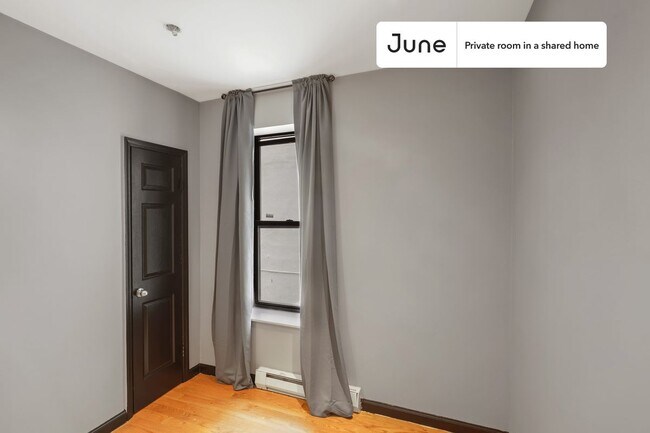 Private bedroom in 4 bed/1 bath Home in New York, NY - Building Photo - Building Photo