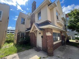 12 Belle Haven Ct in Atlantic City, NJ - Building Photo