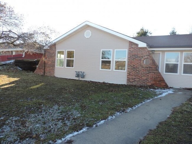 property at 230 SE 121st Rd