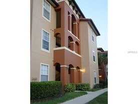 5536 Metrowest Blvd, Unit PALM CLUB CONDO in Orlando, FL - Building Photo