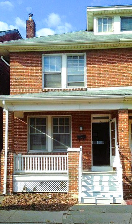 542 Lamour St in York, PA - Building Photo