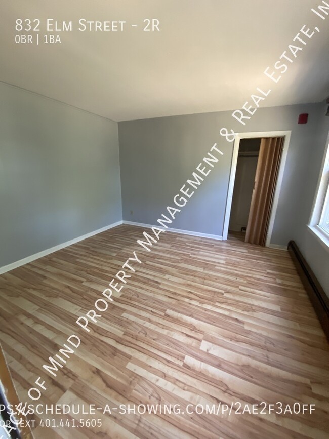 832 Elm St in Woonsocket, RI - Building Photo - Building Photo