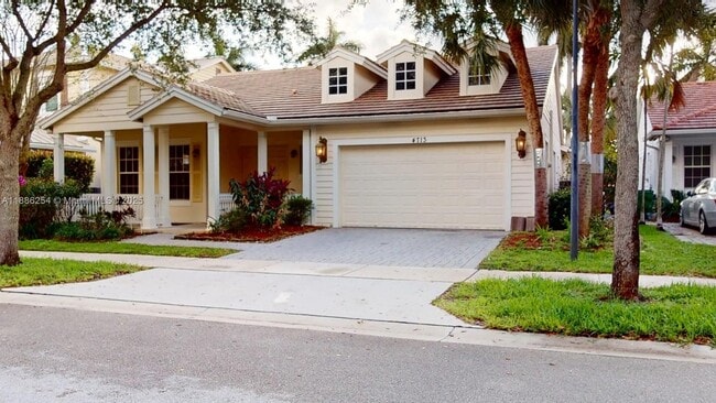 4713 Village Way in Davie, FL - Building Photo - Building Photo