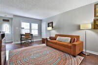 4512 Mt Vernon St photo'