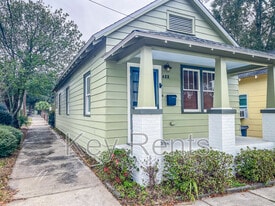 422 N Davis Hwy in Pensacola, FL - Building Photo