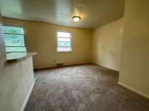 409 Millers Ln in Plum, PA - Building Photo - Building Photo