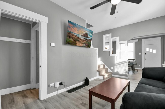 405 E Welch Ave in Columbus, OH - Building Photo - Building Photo