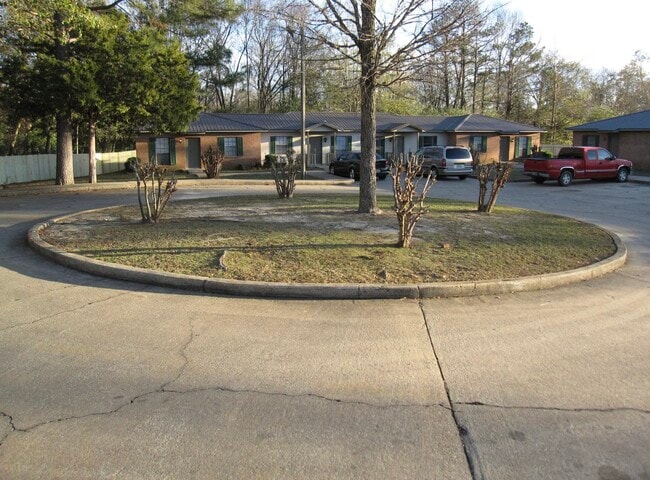property at 206 Edgewood Dr