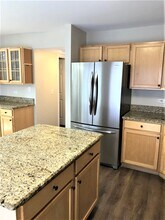 10072 Thornton Way in Huntley, IL - Building Photo - Building Photo