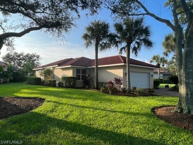 12030 Sabal Lakes Ln