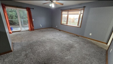 29543 Eiffel Ave in Warren, MI - Building Photo - Building Photo