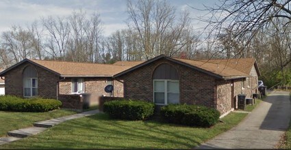 1306 Black Forest Dr in West Carrollton, OH - Building Photo - Building Photo