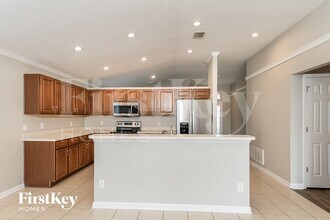 5825 100th Ave E in Parrish, FL - Foto de edificio - Building Photo