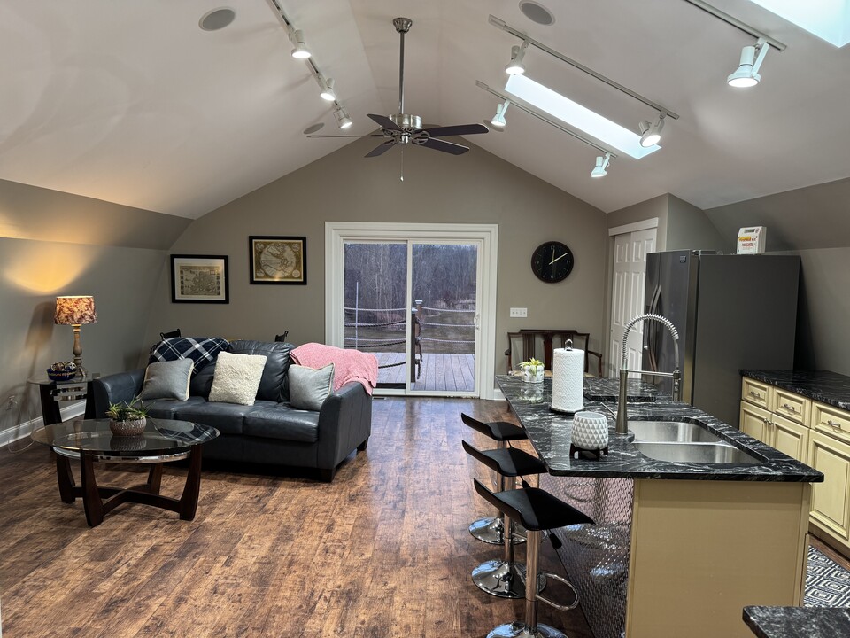 104 Spencer Rd, Unit Spacious studio in Hilton, NY - Building Photo