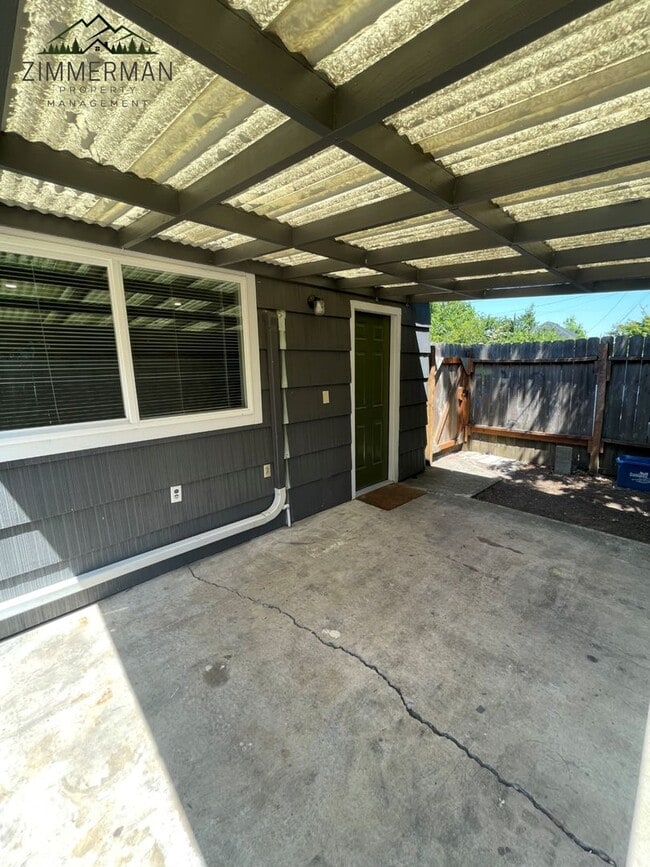 property at 611 Centennial Blvd