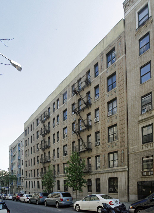 547 W 157th St in New York, NY - Building Photo