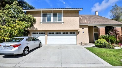 8563 Amazon River Cir in Fountain Valley, CA - Building Photo - Building Photo