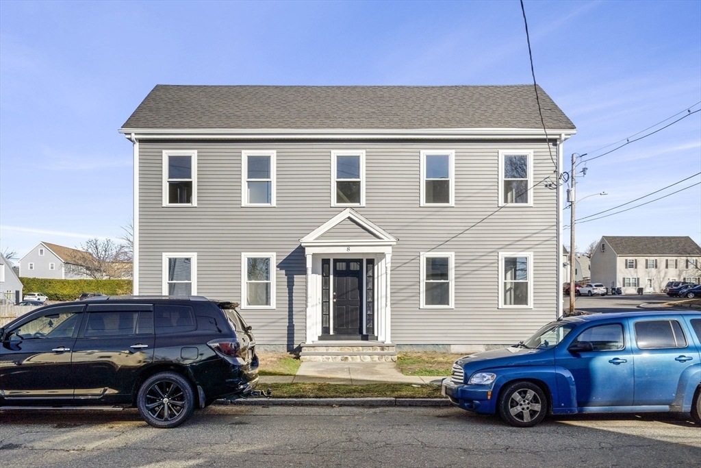 8 Elm St in Peabody, MA - Building Photo