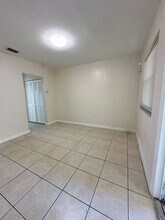 609 NW 7th Ave in Hallandale Beach, FL - Building Photo - Building Photo