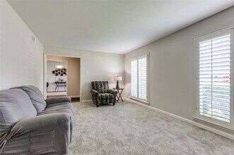 7760 Dentcrest Dr in Dallas, TX - Building Photo - Building Photo