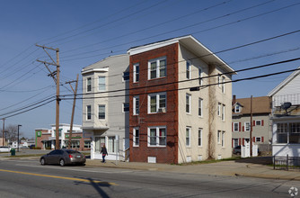 442 Central Ave in Pawtucket, RI - Building Photo - Building Photo