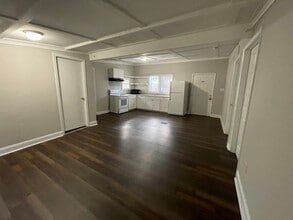 421 Oakland Ave in Belmont, NC - Building Photo - Building Photo