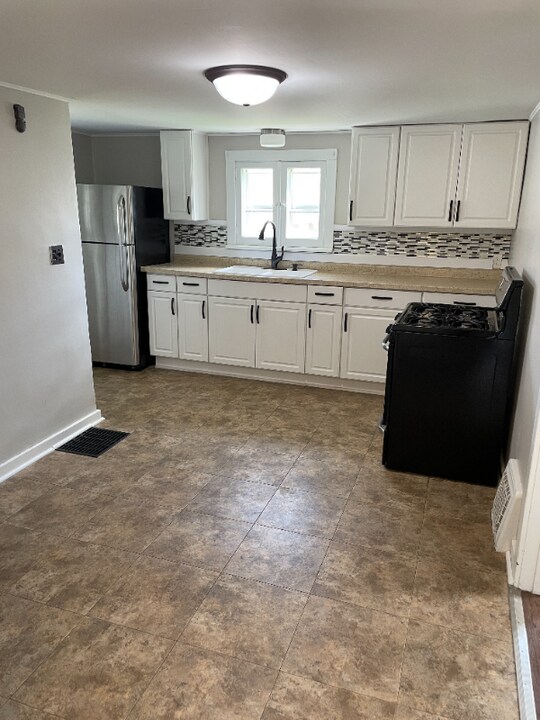 1609 Green Bay St in La crosse, WI - Building Photo