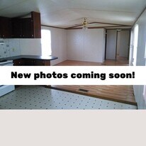 451 Davis Rd in Shelby, NC - Building Photo