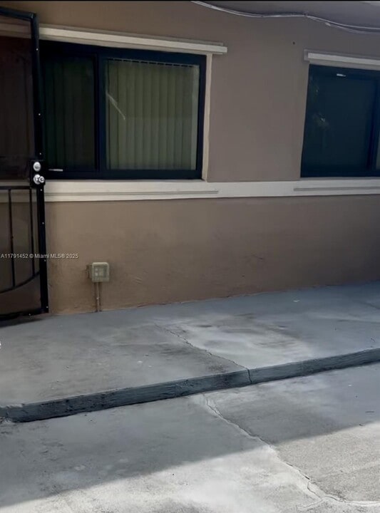3760 NW 197th St in Miami Gardens, FL - Building Photo