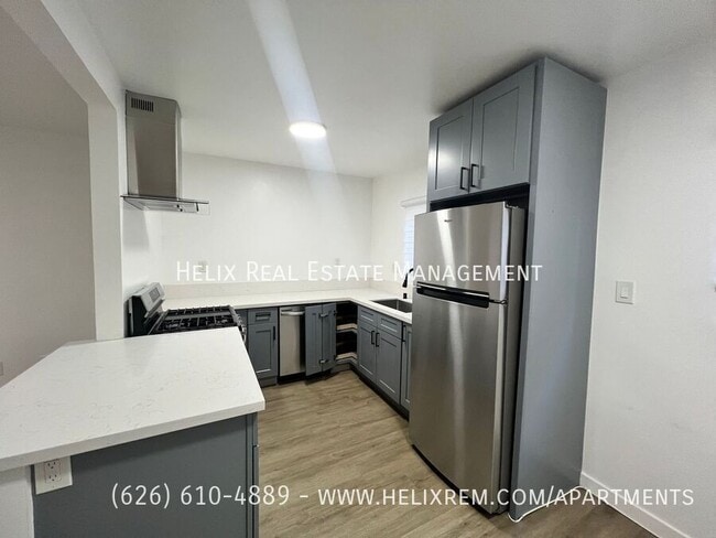 property at 59 N Oak Ave