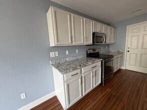 8096 S Kalispell Way in Englewood, CO - Building Photo - Building Photo