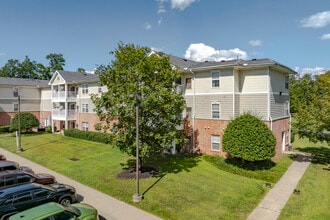 Heritage Pointe in Matamoras, PA - Building Photo - Building Photo