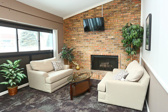 Westgate VI in Novi, MI - Building Photo - Building Photo