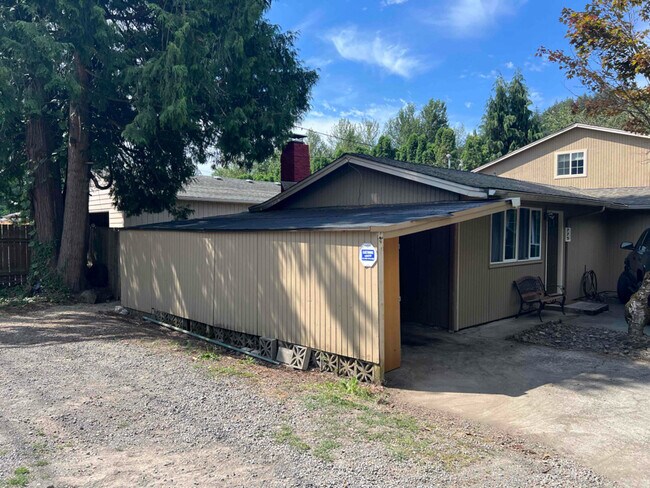 775 SE Roberts Ave, Unit 775 in Gresham, OR - Building Photo - Building Photo