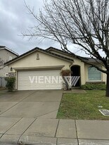 1851 Letterkenny Dr in Lincoln, CA - Building Photo
